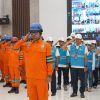 PLN UID Kalselteng mengerahkan 2.075 petugas gabungan, termasuk tim PDKB, petugas yantek, pegawai PLN, dan tim command center. Untuk mendukung mobilisasi, disiapkan 372 kendaraan operasional, termasuk 6 unit High Voltage Insulated Skylift. (Foto: PLN UID Kalselteng/Koranbanjar.net)
