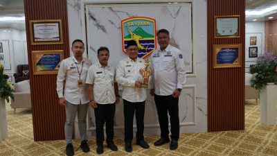 Berkilau Prestasi, Bupati Kotabaru Raih Penghargaan Best Local Tourism Development