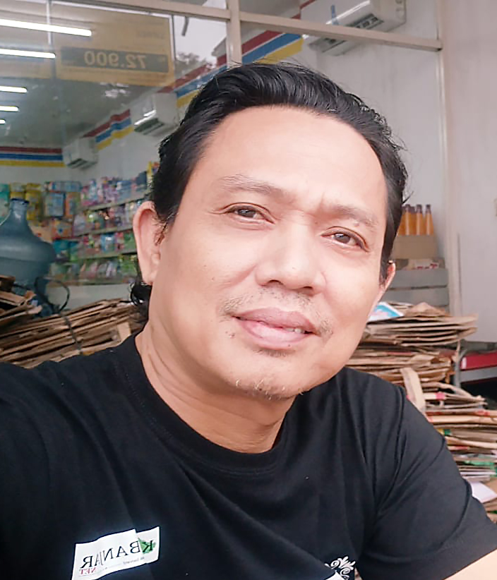 Penulis Denny Setiawan