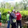 Pengukuran tapal batas antara Desa Mali-mali dan Desa Sungai Arfat Kecamatan Karang Intan Kabupaten Banjar. (foto: istimewa)