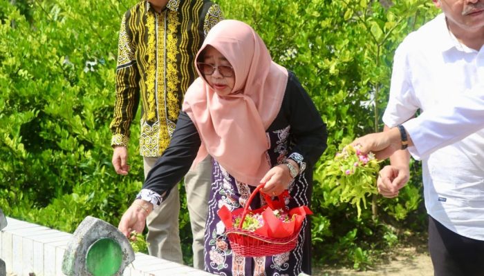 Rangkaian Harjad ke-59 Tabalong Diawali Ziarah ke Makam Bupati Terdahulu