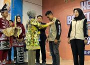 Husnul Hatimah Membuka Kegiatan Kemah Karya Bakti Wisata Karang Taruna