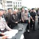 Bid Propam Polda Kalsel menggelar pemeriksaan senpi dan amunisi kepada seluruh anggota Polda Kalsel beserta jajaran Polres dan Polsek, Senin (23/12/2025). (Foto: Humas Polda Kalsel/Koranbanjar.net)