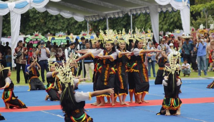 Kemeriahan Puncak Harjad ke-59 Tabalong Suguhkan Tari Kontemporer Ngaiyuh Kejayaen