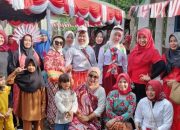 HUT ke 79 RI, Sri Huriyati Hadi Ikut Jalan Santai Bersama Warga Gunung Pandau