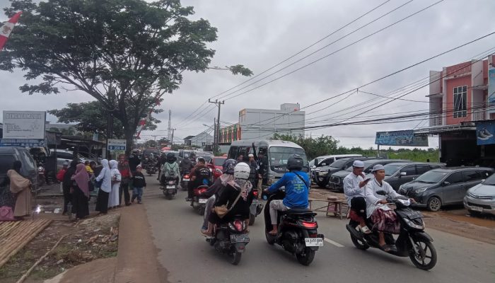 Jalur Alternatif Jalan Veteran Sungai Sipai Dipadati Arus Jemaah Sekumpul