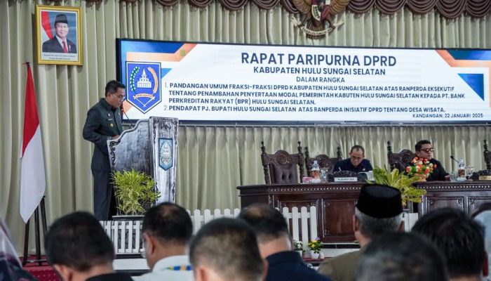 Pj Bupati HSS Sampaikan Pendapat Terhadap Ranperda Inisiatif DPRD Tentang Desa Wisata