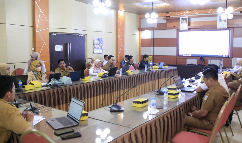 Asistensi persiapan penyusunan dokumen perencanaan pembangunan daerah SKPD mitra Bappedalitbang Kabupaten Banjar, Senin (10/2/2025). (Foto: Bappedalitbang Banjar/Koranbanjar.net)