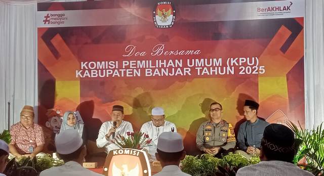 KPU Kabupaten Banjar Doa Bersama Atas Kesuksesan Pilkada 2024