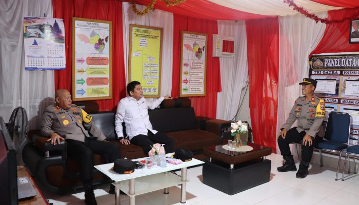 Bupati Bang Arul dan Kapolres Tanbu Dampingi Kapolda Kalsel Tinjau Pos Terpadu Operasi Ketupat Intan 2025