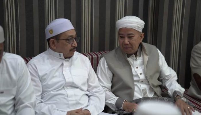 Wabup Banjar Salat Idulfitri di Masjid Agung Al Karomah Martapura