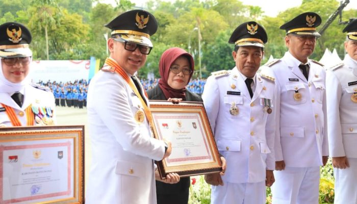 Kabupaten Banjar Meraih Penghargaan Sebagai Penyelenggara Pemerintahan Daerah Dengan Kinerja Tinggi