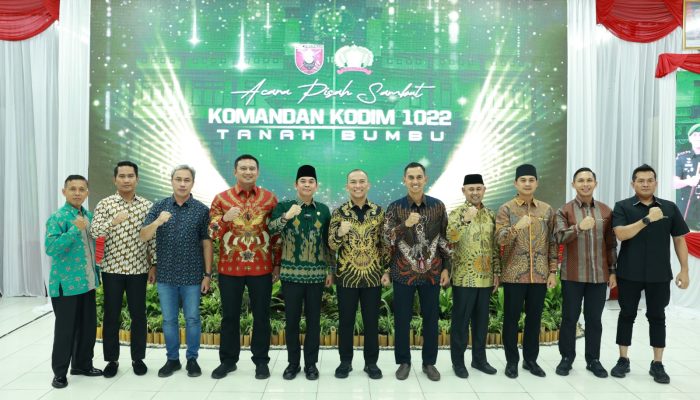Bupati Andi Rudi Latif Hadiri Pisah Sambut Dandim 1022/Tnb: Wujud Sinergi TNI dan Pemerintah Daerah