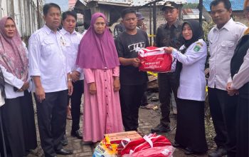 Pemkab Tanah Bumbu Salurkan Bantuan untuk Korban Kebakaran di Simpang Empat