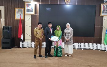 Sejumlah Lembaga Pendidikan Agama dan Tempat Ibadah di HSS Terima Dana Hibah