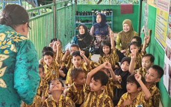 Dispersip Kotabaru Bangun Karakter Anak Melalui Story Telling