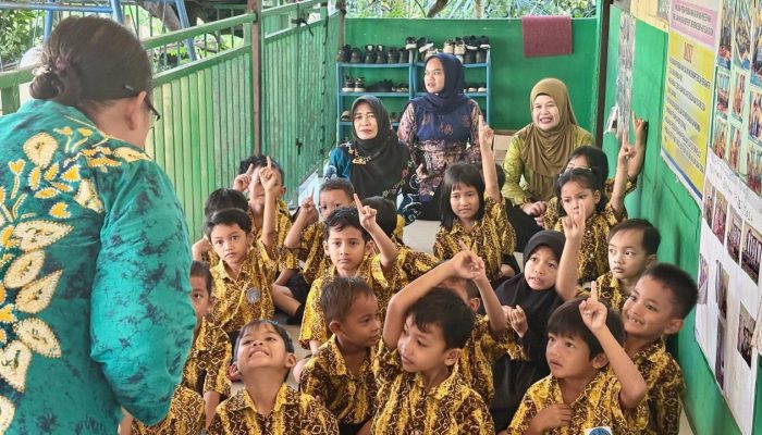 Dispersip Kotabaru Bangun Karakter Anak Melalui Story Telling