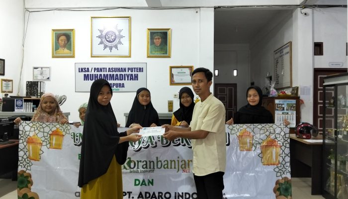 PT Adaro Indonesia Donasi Panti Asuhan Putri Muhammadiyah Martapura
