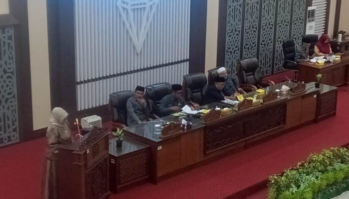 Jawaban Bupati Banjar Terhadap Pandangan Umum Fraksi Terkait Dua Raperda