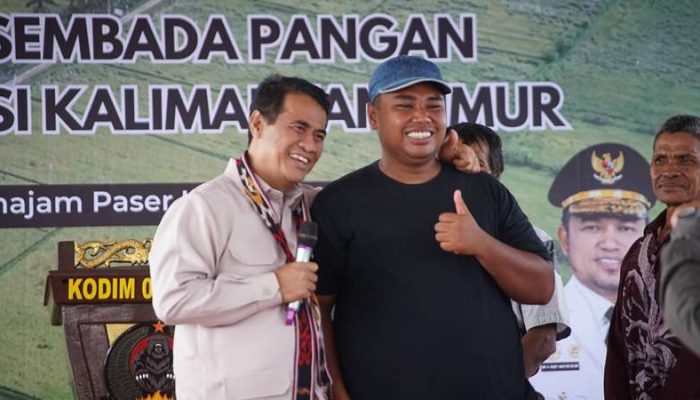 Mentan Amran Apresiasi Petani Milenial Kaltim yang Raup Cuan 24 Juta per Bulan dari Bertani Modern