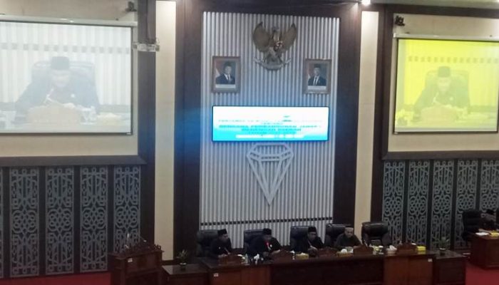 Paripurna Penyampaian Bupati Banjar Terhadap Raperda Pembangunan Daerah Jangka Menengah 2025-2029