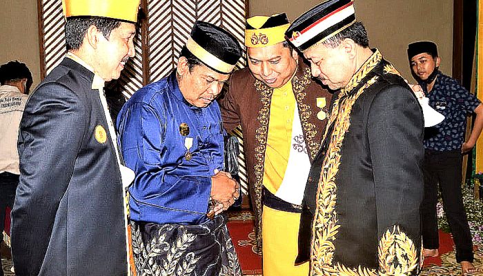 Soal Penobatan Pangeran Cevi Yusuf Isnendar, Fadil Zon Dinilai Tanpa Sadar Masuk “Permainan” Hendropriyono