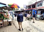 Para petugas Perumda Pasar Bauntung Batuah sangat aktif melakukan penataan Pedagang Kaki Lima (PKL) di sejumlah pasar yang dikelola Perumda PBB.
