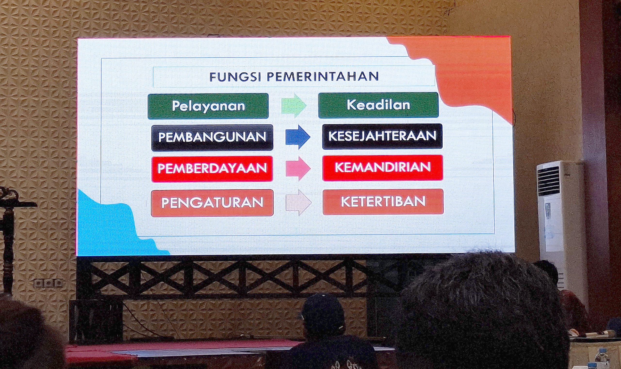 Bimbingan teknis bertemakan “Peningkatan Peran Sekretaris Desa dalam Penyelenggaraan Pemerintahan Desa dan Pencegahan Korupsi sebagai Upaya Mewujudkan Desa yang Bersih Bebas Korupsi”