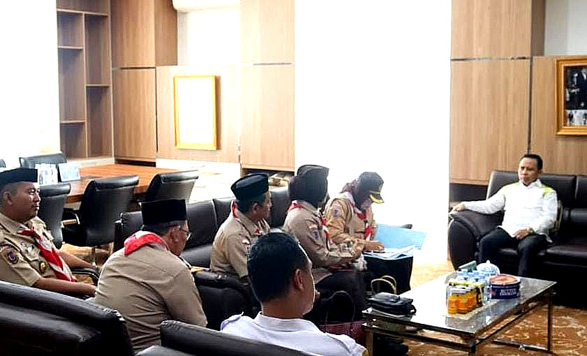 Jajaran Pengurus Gerakan Pramuka Kwartir Cabang Tapin melaksanakan Audiensi dalam rangka membicarakan rencana kegiatan Pramuka di tahun 2025, pada Rabu,(14/5/2025).