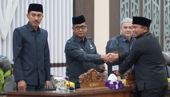 Anggota DPRD Kabupaten Banjar Menyetujui RAPBD 2025 Dibahas Tahap Berikutnya