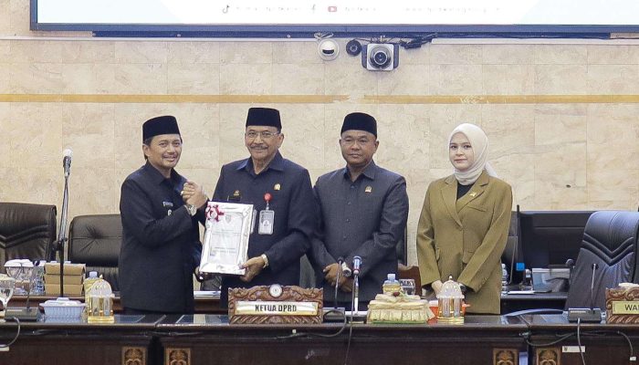 DPRD Kalsel Gelar Rapat Paripurna Penyampaian Rancangan KUPA dan PPAS Tahun Anggaran 2025