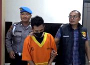 Unit Jatanras Satreskrim Polresta Balikpapan dan Polsek Balikpapan Selatan berhasil meringkus seorang pemuda berinisal ARH (26) yang tega membacok mantan kekasihnya, Selasa (10/6/2025).