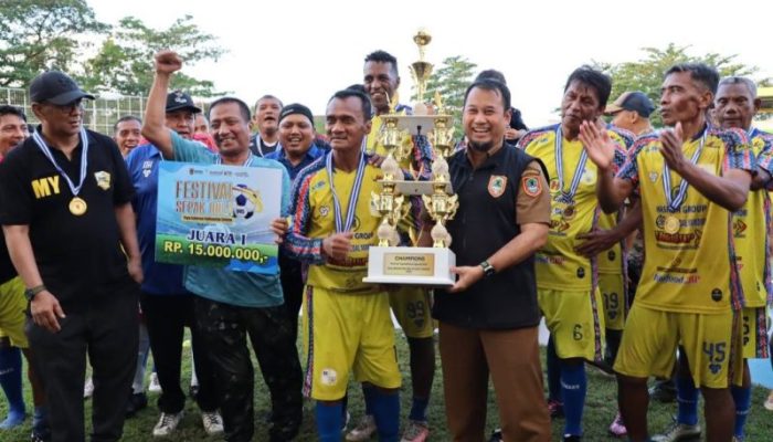 Barito Putera Legend Juara Festival Sepak Bola