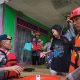 Tim Respons Bencana Satuan Brimob (Satbrimob) Kepolisian Daerah Kalimantan Timur (Polda Kaltim) sigap bergerak melakukan evakuasi korban banjir di beberapa wilayah Kota Balikpapan pada Kamis (19/6/2025).