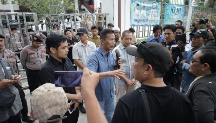IPPI Sampaikan Tiga Tuntutan Saat Aksi Damai di DPRD Kalsel
