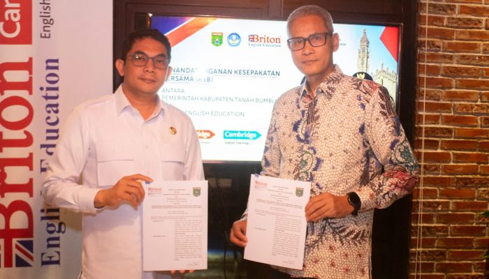 Siapkan Generasi Unggul, Tanah Bumbu Jalin Kerjasama Briton English Education Cambridge University