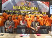 Polda Kalsel Bongkar Kasus Pembunuhan Sadis; 26 Tersangka Diciduk, Puluhan Sajam Disita