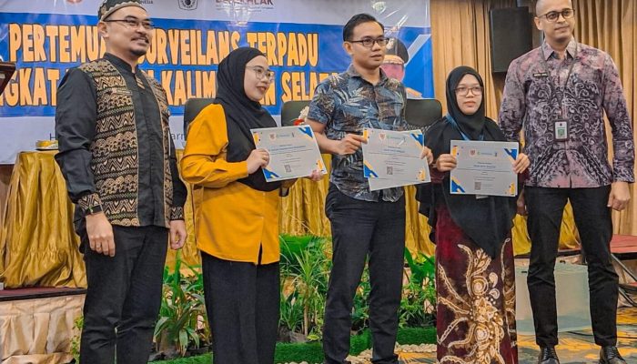 Pelaksanaan SKDR dengan Kinerja Baik, RSD Idaman Banjarbaru Diganjar Penghargaan