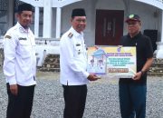 Tinjau Persiapan Haul ke-4 Guru Kapuh, Wabup Suriani Serahkan Bantuan dari Pemkab HSS