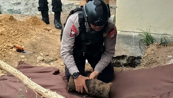 Diduga Proyektil Gegerkan Warga Guntung Manggis, Ternyata Hanya Potongan Besi