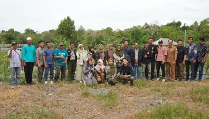 Ciptakan Komunikasi dan Perkuat Jejaring Kelompok, Kementan Kunjungi Petani Cabai Sukses