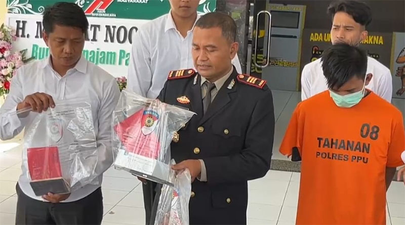 Tersangka berinisial RNF (26), warga Cianjur, Jawa Barat ini, ditangkap tanpa perlawanan usai sempat kabur ke kampung halamannya, setelah melakukan aksi pembunuhan, Selasa (1/7/2025).